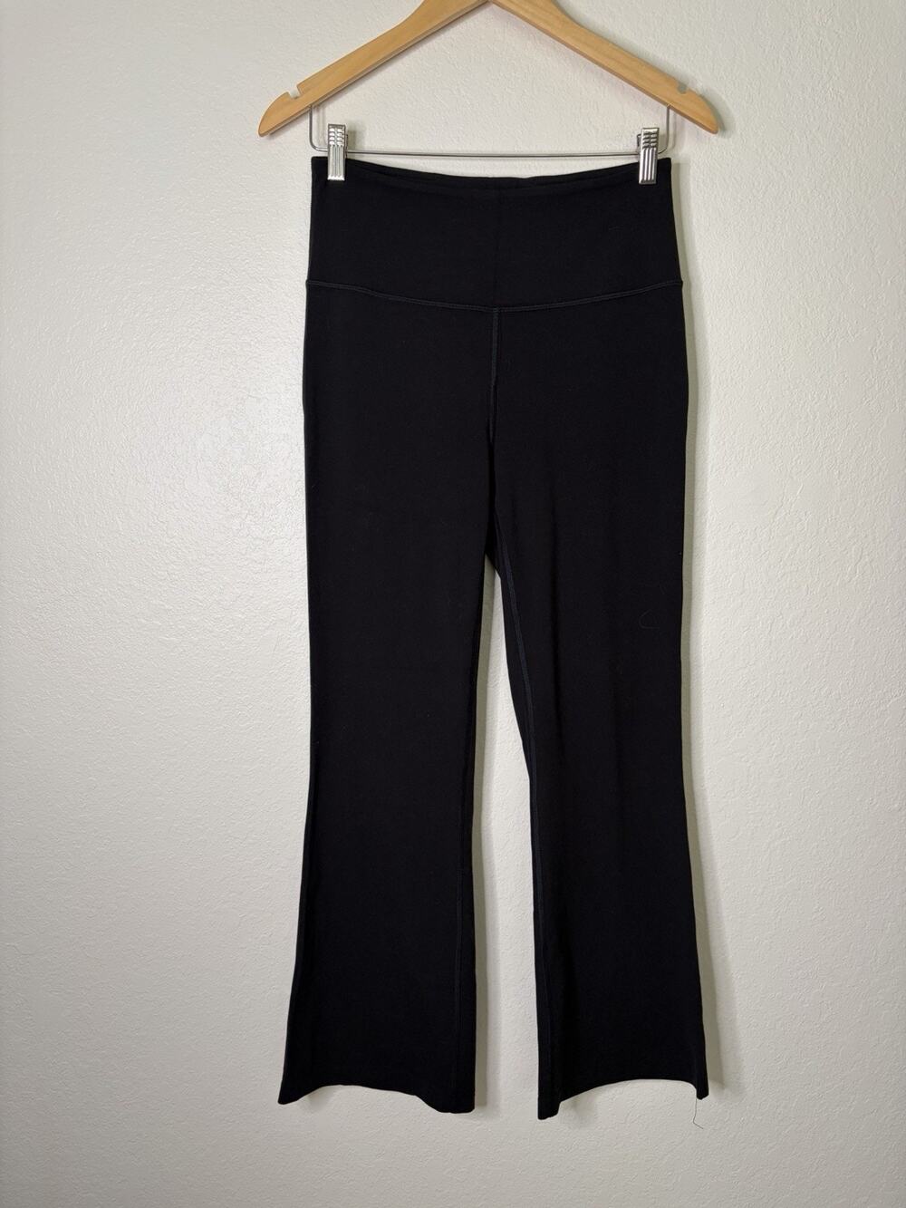 Lululemon Groove Pant Super High Rise Flare 28" in Black Size 8